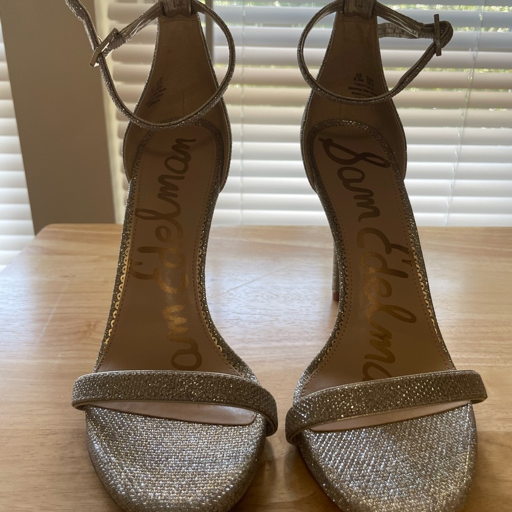 Sam Edelmam heels. Size 8.5. Beautiful silver color.